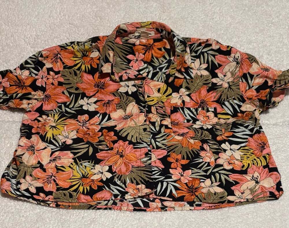 Women's Black Tropical Floral Short Sleeve Button Up Shirt Size Large